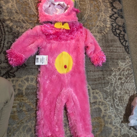 Child’s costume NEW WITH TAGS - Picture 2 of 4